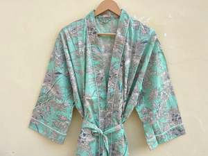 ชุดกิโมโนลายพิมพ์บล็อกการ์ตูนสำหรับผู้หญิง ผ้าฝ้ายทอ 100% ชุดนอนฤดูร้อน ทำมือ ODM คอวี เอวยางยืด ความยาวระดับเข่า/เต็มตัว เนื้อผ้านุ่ม - Product Image 2