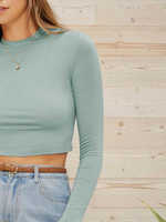 Bayan Uzun Kollu Crop Top Adaçayı Yeşili Dar Kesim Streç Kumaş Günlük Moda Sokak Giyimi