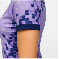 Maßgeschneidertes Lavendel-Violett Pixel-Mosaik Farbverlauf Damen Poloshirt Schnelltrocknend Atmungsaktiv Kurzarm Golf-Uniform WPS-0819