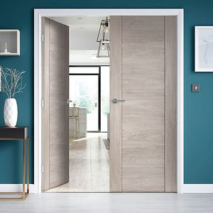 Puerta de PVC con Revestimiento de Madera Compuesta WPC, Impermeable, Insonorizada e Ignífuga, Ideal para Zonas Costeras con Alta Humedad - Product Image 3