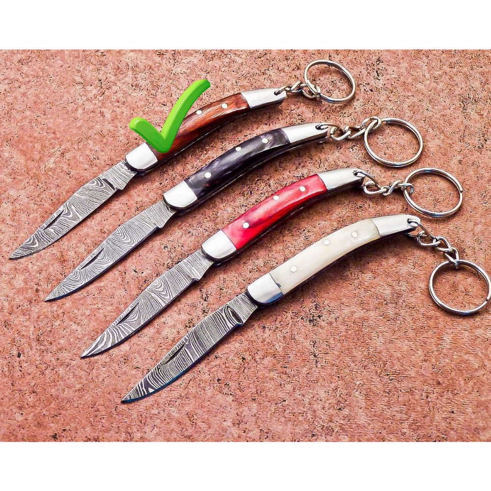 Mango de madera marrón