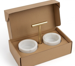 Élégant ensemble sel et poivre en marbre avec poignée dorée et cuillères – Outils de cuisine pour herbes et épices – Essentiels de cuisine élégants - Product Image 6