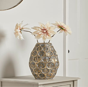 Élégants vases noirs à col en V avec une base finitionnée en feuille d'or fortement texturée. Décoration haut de gamme. Disponible à prix de gros. - Product Image 5