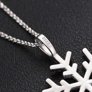 Pendentif flocon de neige plaqué argent avec incrustation de strass, bijoux de mode pour femmes, cadeau, collier en alliage de style romantique - Product Image 3