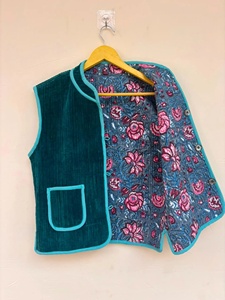 Handmade Suzani Velvet Sleeveless Vest Floral Pattern Single Button Closure Vintage Style <b>Women's</b> Outerwear Rajasthan - Product Image 3