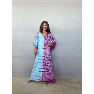 Vestido Largo de Verano para Mujer, Estilo Kaftan, Cuello en V, Holgado, Estampado Batik, Teñido con Técnica Tie Dye, para Vacaciones - Product Image 2