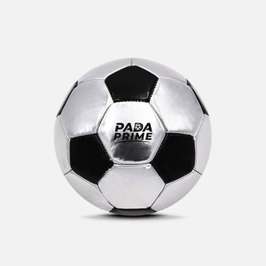 Ballon de sport haute performance cousu à la machine, couverture robuste, coutures nettes, durable, design écologique pour intérieur/extérieur - Product Image 1