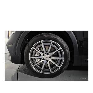 Mercedes-Benz GLB-Class AMG GLB35 4MATIC Modèle juillet 2022 avec 23 512 km, conduite à gauche et caméra de recul - Product Image 4