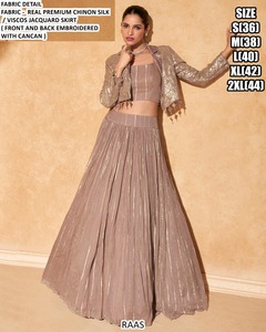 Lehenga Choli Elegante Bandhani Gulnaar Grace, Largo hasta el Suelo, con Chinon, para Mujer, Verano/Invierno, Fiesta, Boda, Corte Regular - Product Image 3