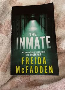 THE INMATE โดย เฟรีดา แมคแฟดเดน หนังสือปกอ่อน นวนิยายระทึกขวัญและลึกลับ - Product Image 3