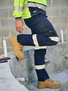 Pantalon de travail réfléchissant haute visibilité pour homme, respirant, en polyester, idéal pour la construction - Product Image 5