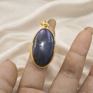 Colgante de Labradorita Púrpura Natural, Plata de Ley 925, Cabujón Ovalado, Joyería Boho Hecha a Mano, Regalo para Mujer - Product Image 4