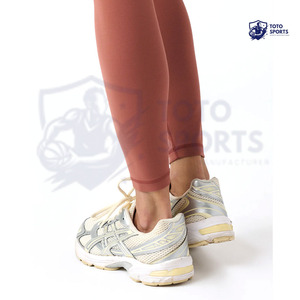 Leggings Deportivos de Alta Calidad al por Mayor, Nueva Llegada, Transpirables, Delgados, Ligeros, Duraderos, Cómodos, con Logotipo Personalizado Impreso - Product Image 4