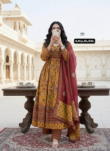 NUEVAS COLECCIONES FESTIVAS EXCLUSIVAS, SALWAR KAMEEZ DE SEDA PREMIUM con DUPATTA, con Estampado en Relieve, para Fiestas Formales, para Mujer - Product Image 6