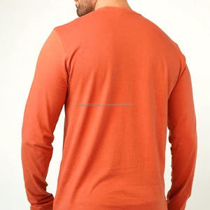 Camiseta de manga larga 100% algodón, corte holgado, cuello redondo, con botones, de calidad premium para hombre. - Product Image 2