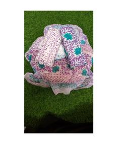 Costume élégant pour femme en tissu de coton imprimé, idéal pour l'été, offrant un confort et une allure traditionnelle gracieuse - Product Image 1