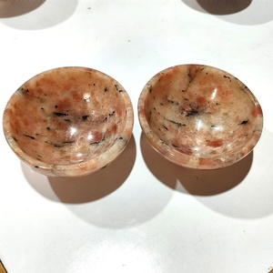 Bols en cristal disponibles en plusieurs tailles, de 2,5 pouces à 12 pouces, pour la décoration intérieure, les pratiques spirituelles et les cadeaux. - Product Image 1
