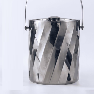 ตู้แช่ไวน์โลหะคุณภาพพรีเมียม ผลิตในอินเดีย สำหรับบาร์ในบ้าน ด้วยโครงสร้างแข็งแรงทนทาน เหมาะสำหรับการจัดเลี้ยงประจำวันและการแช่เย็นที่เชื่อถือได้ - Product Image 5