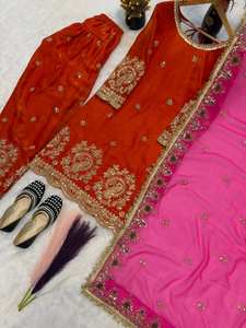 Salwar Farshi con Estampado Floral de Fabricación India para Fiestas, Festivales y Celebraciones de Bodas, Disponible al Mejor Precio - Product Image 2