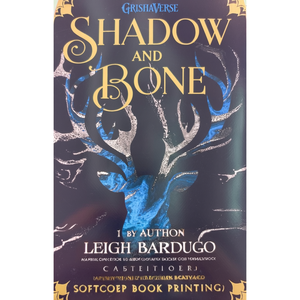 เงาและกระดูก: เล่มที่ 1 โดย Leigh Bardugo หนังสือปกอ่อนพิมพ์แบบกำหนดเอง - Product Image 2