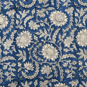 ผ้าฝ้ายพิมพ์ลายดอกไม้สีน้ำเงินขาว ลายเถาวัลย์ ผ้าฝ้ายทำมืออินเดีย ลายพิมพ์แบบดั้งเดิมจากเมืองชัยปุระ - Product Image 2