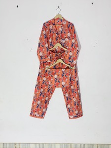 ชุดนอนลายดอกดาวเรือง - ชุดนอนผ้าฝ้ายพิมพ์ลายด้วยมือ 3 ชิ้น - Product Image 5