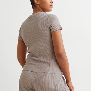 T-shirt d'été décontracté sur mesure pour femme, col rond, manches courtes, coupe ample, imprimé lettres, en polyester/coton - Product Image 4