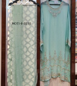 ชุดเย็บปักด้วยมือจากนักออกแบบสมัยใหม่เสื้อผ้าอินเดียและปากีสถาน - Product Image 2