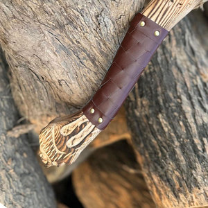 Hacha Vikinga de Acero al Carbono de Grado Industrial con Cabeza Grabada y Mango de Madera Natural, Herramienta Nórdica Tradicional para Uso en Exteriores - Product Image 5