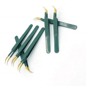 Pinzas para Cejas Curvas DANTRIC IMPLANTS T-005 con Punta Redondeada, Diseño Clásico de Precisión, Acero Inoxidable - Product Image 1