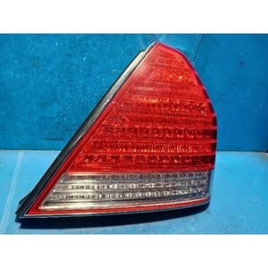 Luz Trasera Derecha Usada Centennial - Product Image 2