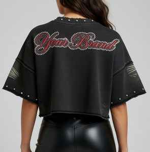 Top Corto Personalizado con Estampado de Diamantes de Imitación, Jersey/Satén, Corte Regular, Cuello Redondo, Manga Corta, Negro, 100% Algodón - Product Image 2