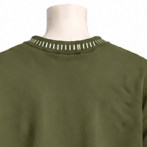 Sudadera de cuello redondo para hombre, verde oliva, con borde cosido, efecto desgastado, corte holgado, manga larga, estilo vintage, informal, para streetwear. - Product Image 4