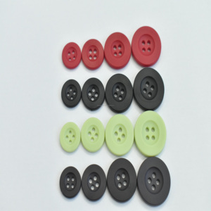 Mejores Precios de Venta, Botones de Resina de 4 Agujeros Hechos de Plástico TPE, Tamaños 10, 11.5, 13, 15, 18, 20 mm, Accesorios para Prendas - Product Image 4