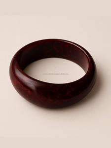 Bracelet simple fait à la main pour femmes indiennes, bijoux vintage personnalisés à bon prix en provenance d'Inde - Product Image 3