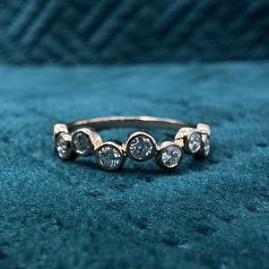 Anillo de Aniversario Minimalista de Oro Sólido de 18K con Bisel de Oro Rosa y Diamante Redondo Cultivado en Laboratorio de 0.437 CT y 2.08g - Product Image 1