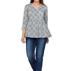 เสื้อผู้หญิงลำลองสำหรับทุกวัน ทรงสวมใส่สบายและดีไซน์เรียบง่าย เหมาะสำหรับใช้ในชีวิตประจำวันและแมตช์ได้ง่าย - Product Image 1