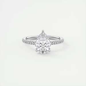 Bague de fiançailles Harper Pave avec diamant de laboratoire taille poire de 2,25 carats et pierres latérales rondes en or blanc 14 carats - Product Image 4