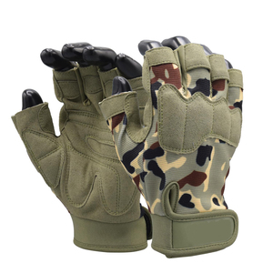 Gants de protection pour les paumes, conçus pour des routines de mouvement actif, offrant un confort et une sensation premium lors d'un entraînement physique intensif. - Product Image 1
