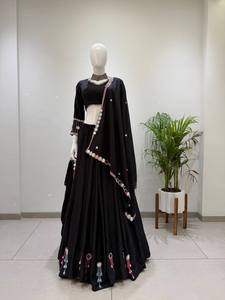 Lehenga Choli noir avec broderie miroir, ensemble traditionnel indien spécial pour femmes, Navratri Garba Lehenga Navratri Chaniya - Product Image 2