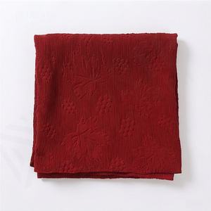 Pañuelos Hijab de Chifón Plisado con Diseño Elegante para Mujeres Musulmanas, Venta al Por Mayor Personalizada, Hijab de Chifón con Logo y Flores Arrugadas, Chal Suave - Product Image 3