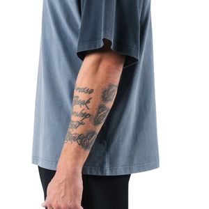 Camiseta Raglán Extra Grande para Hombre en Azul Acero y Negro, Cuello Redondo, Algodón Premium, Ropa Casual de Moda Urbana - Product Image 4