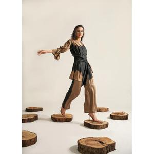 Ensemble coordonné tie-dye pour femme, haut et pantalon de créateur, style contemporain avec ceinture, pour femme - Product Image 1