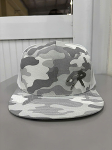 Casquette Trucker Unisexe Hip Hop Personnalisable OEM en Poly/Coton Camouflage Tendance avec Logo Personnalisé 5 Panneaux Sport Vietnam Quatre Saisons - Product Image 1