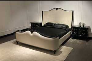 Traditional King Size Bedroom <b>Set</b> with Tufted Leather Bedroom and Matching Nightstands in Antique Style For Home Villa Wedding - Product Image 3