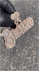 Pendentif personnalisé bicolore entièrement serti de moissanite, en argent sterling 925, bijoux hip-hop pour homme, pendentif lettre en moissanite - Product Image 3