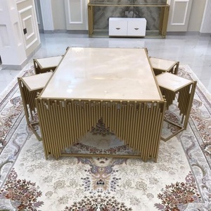 Table d'appoint moderne en métal argenté, style salon, ronde, avec pieds en métal. - Product Image 1