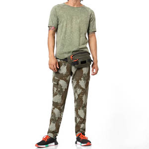 Camiseta sin mangas con pedrería personalizada, material de algodón, camisetas para hombre con tela suave, ajuste cómodo y estilo casual elegante. - Product Image 1