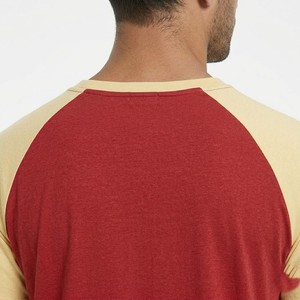 Ensemble t-shirt et short pour homme de qualité supérieure, rouge et crème, avec poche et short assorti, col rond, tenue décontractée d'été - Product Image 3