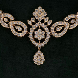 Collier en diamant à motif floral d'Inde du Sud, plaqué or, chaîne en boîte, bijoux de mariée de luxe, élégant, traditionnel, pour femmes, certifié IGI - Product Image 6